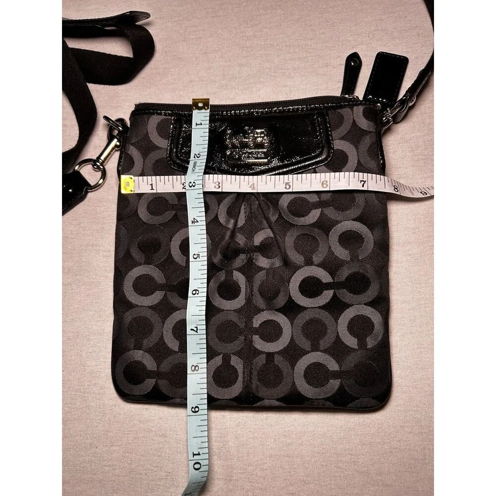 Coach MADISON Black Grey Op Art Stage Coach Crossbody Swingpack 43430